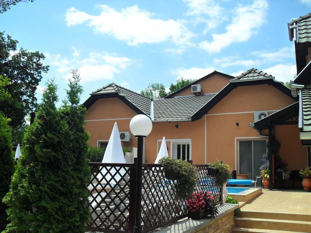 Guesthouse Villa Elizabet Palić Eksteriør billede
