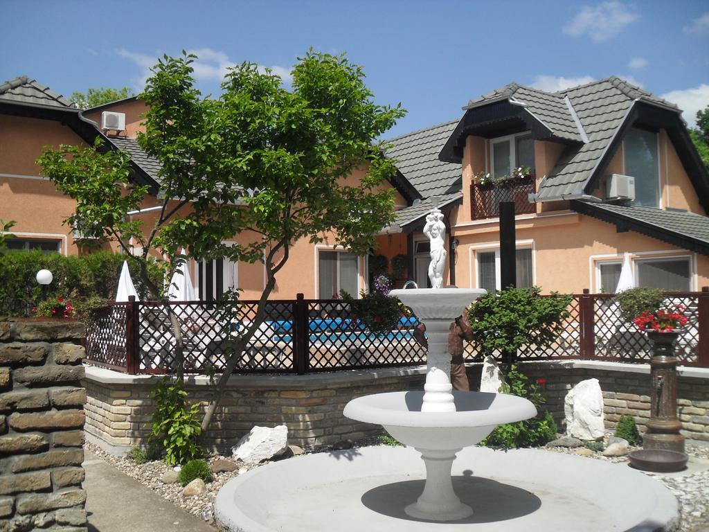 Guesthouse Villa Elizabet Palić Eksteriør billede