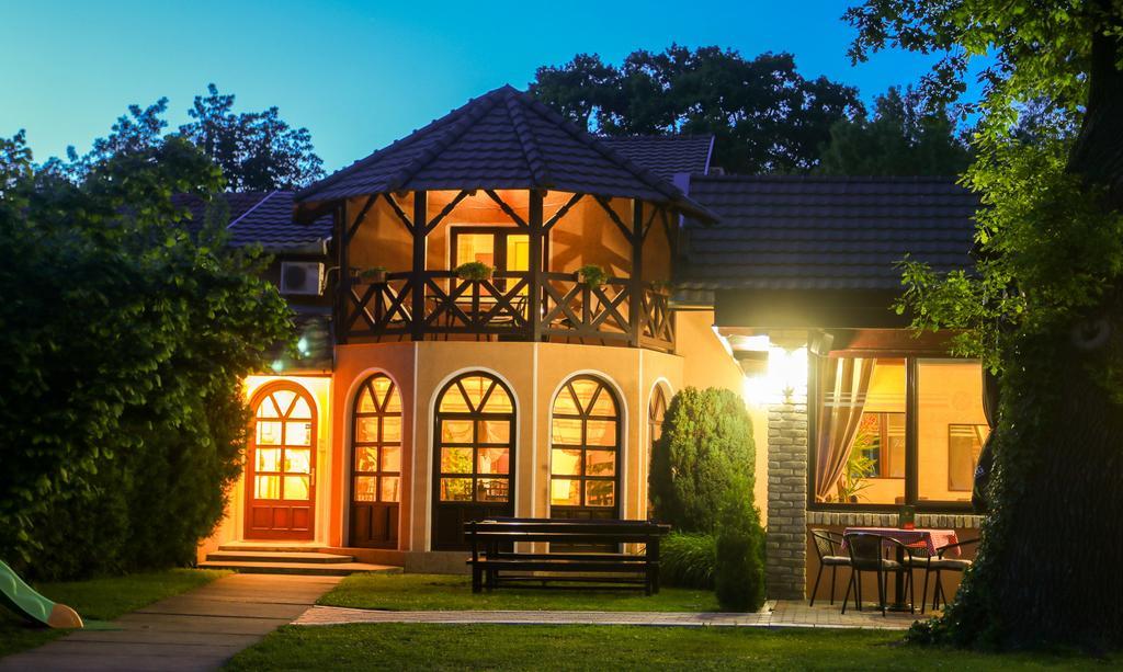 Guesthouse Villa Elizabet Palić Eksteriør billede