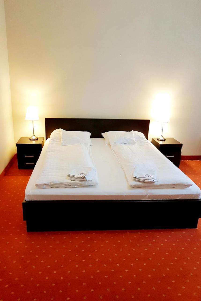 Guesthouse Villa Elizabet Palić Eksteriør billede