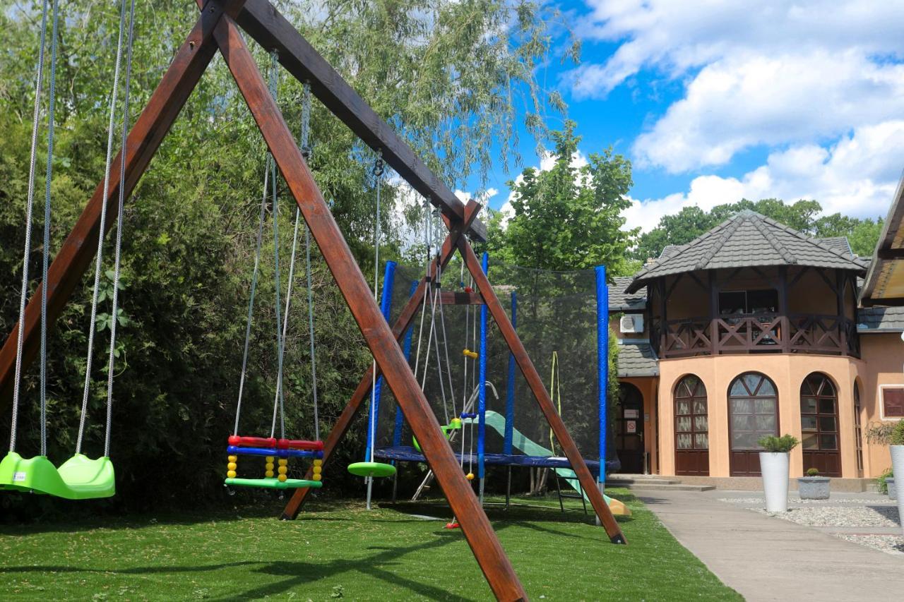 Guesthouse Villa Elizabet Palić Eksteriør billede